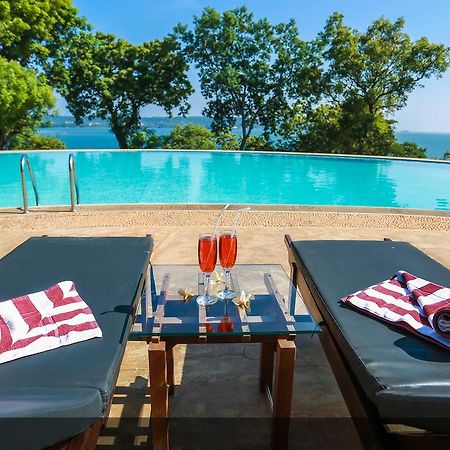 Welcombe Hotel Тринкомали Экстерьер фото