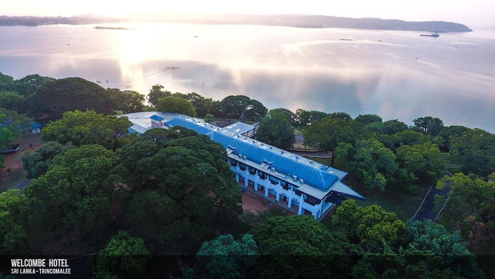 Welcombe Hotel Тринкомали Экстерьер фото