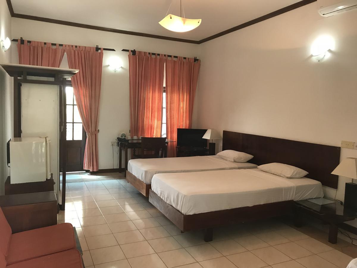 Welcombe Hotel Тринкомали Экстерьер фото